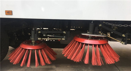 掃路車(chē)組成結(jié)構(gòu)與日常維護(hù)全解析——湖北程力售后服務(wù)中心專(zhuān)業(yè)指南